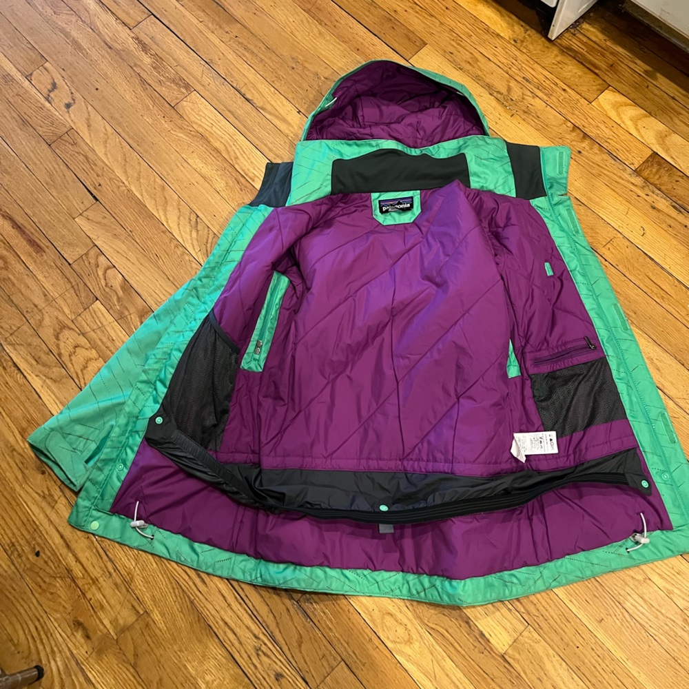 Patagonia Ski Jacket - Picture 5 of 6